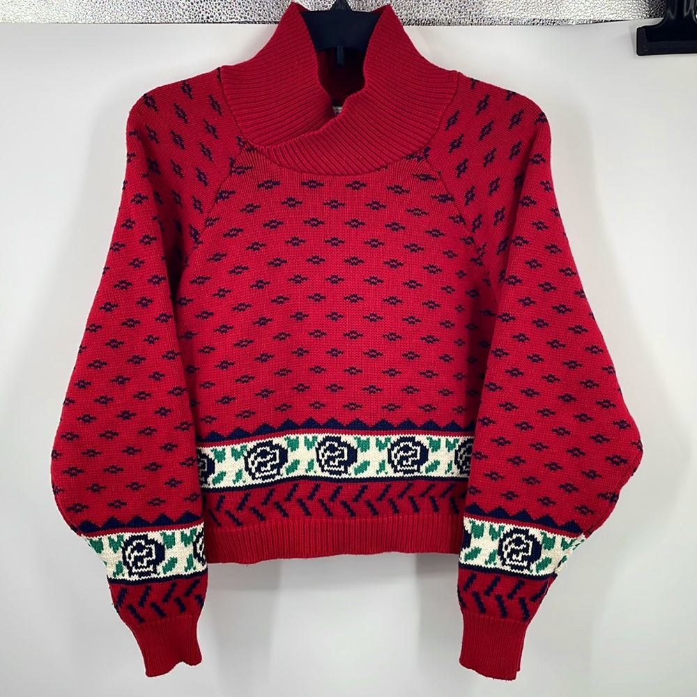 Vintage 90’s The Eagle’s Eye exclusive red semi cropped sweater Size Medium